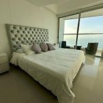 1 Bedroom Beachfront 40Th Floor
