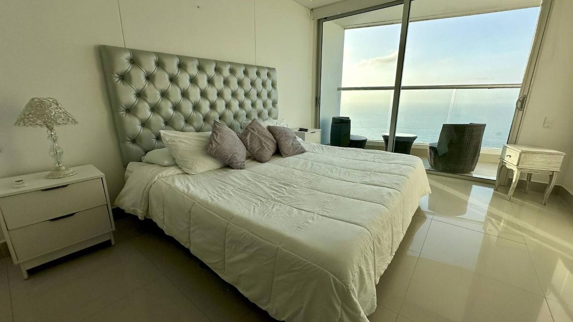 1 Bedroom Beachfront 40th Floor Cartagena