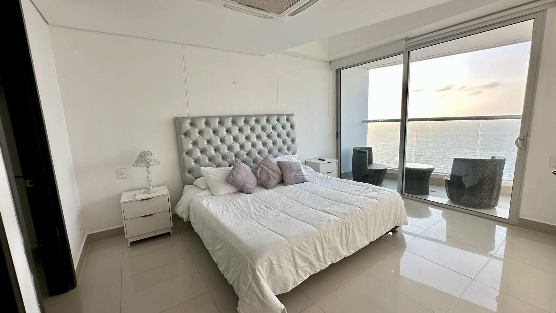 1 Bedroom Beachfront 40th Floor Apartamento