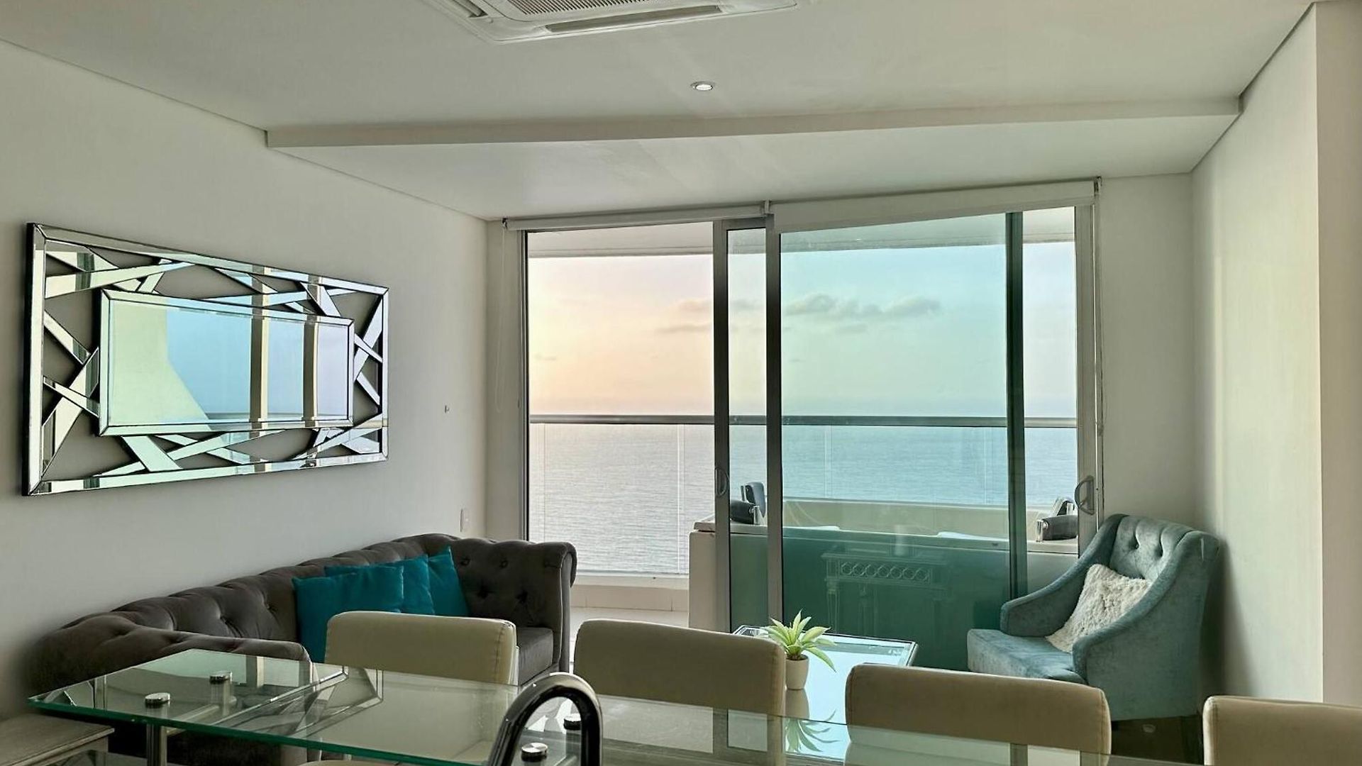 1 Bedroom Beachfront 40th Floor * Cartagena