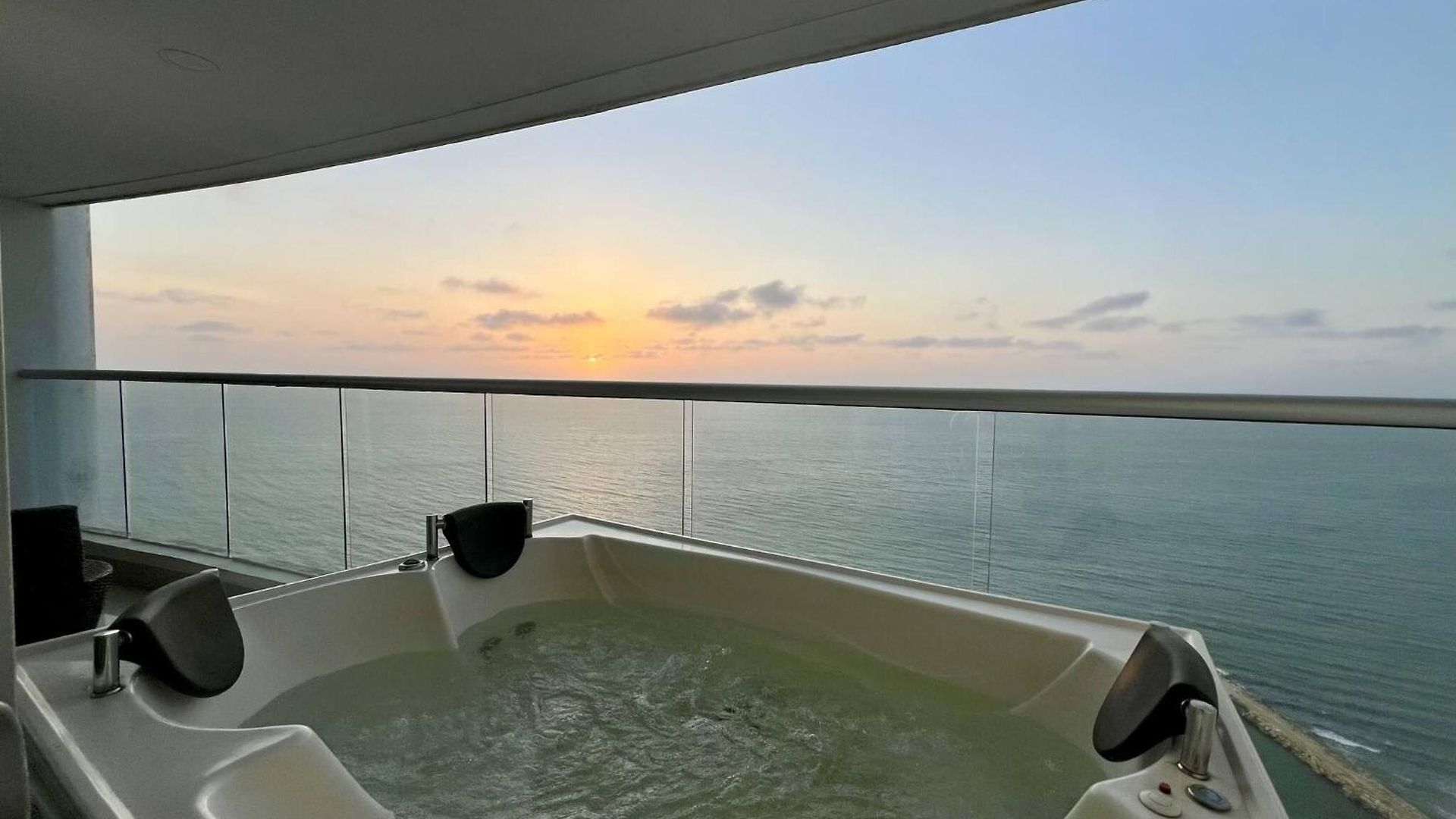 1 Bedroom Beachfront 40th Floor Apartamento